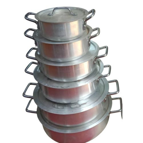 12 Pieces Set Of Aluminium Saucepans With Lids And Handles - Multicolor