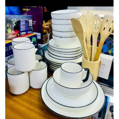 Dinner Set 24 Pieces Plus Wooden Utensils