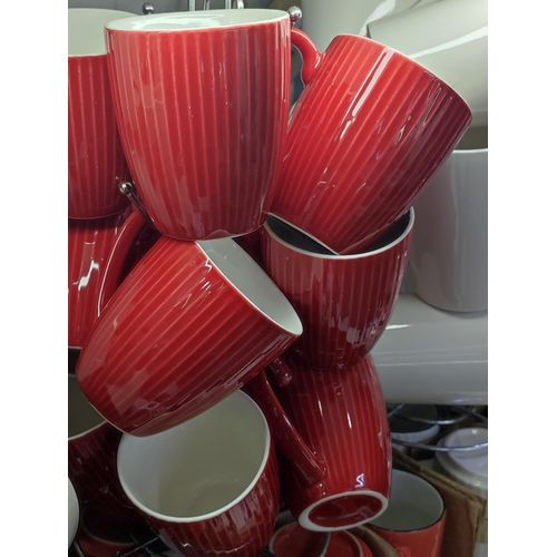 6 Ceramic Cups - Red.